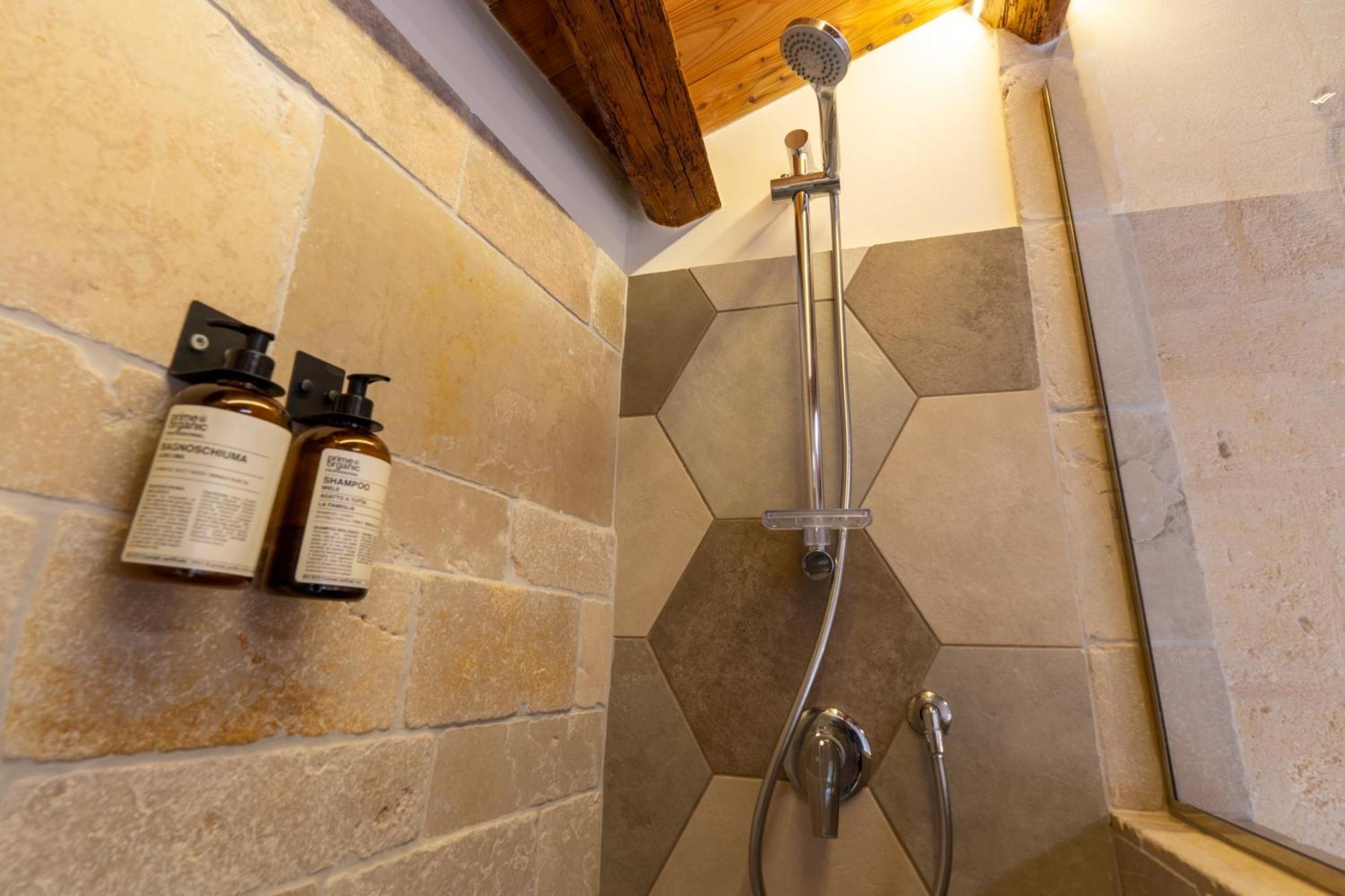B&B Palazzo Vittoria 比谢列 外观 照片